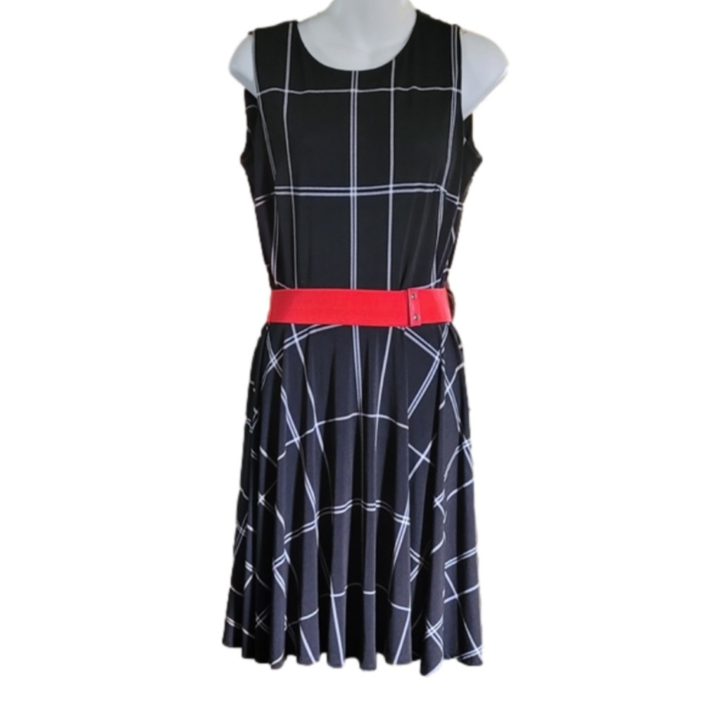 ♥️DANNY and nicoles size 6 dress
